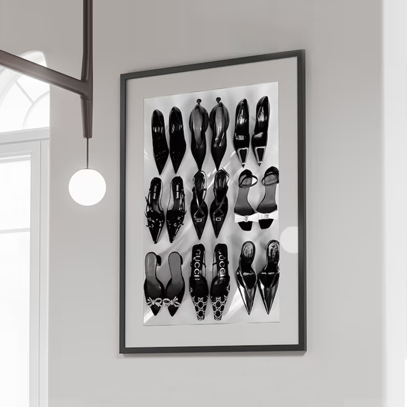 Vintage Vogue Fashion Poster - Siyah Beyaz Lüks Yüksek Topuklu Sanat